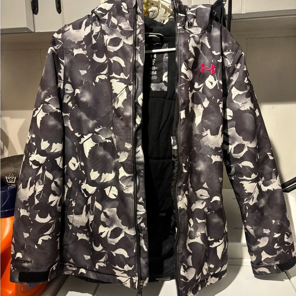 Under Armour Black and White ColdGear Jacket - Picture 3 of 4